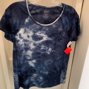 Athletic shirt for Women